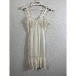 Vintage 1960s Charmode Ivory Nylon Lace Trim Full Slip Dress XS Crystal Pleats